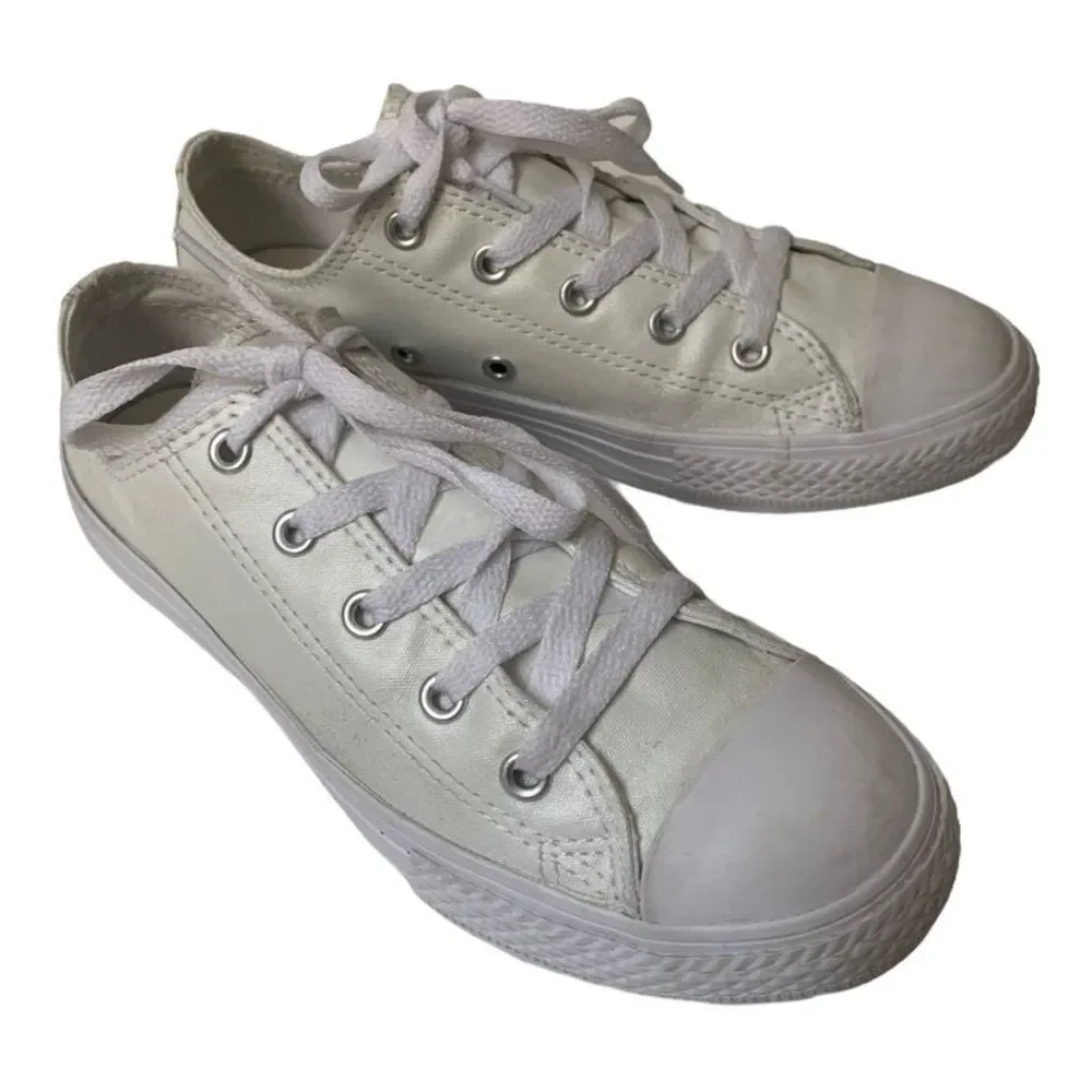 Converse All Star‎ Kids Size 2 Metallic Sneakers
